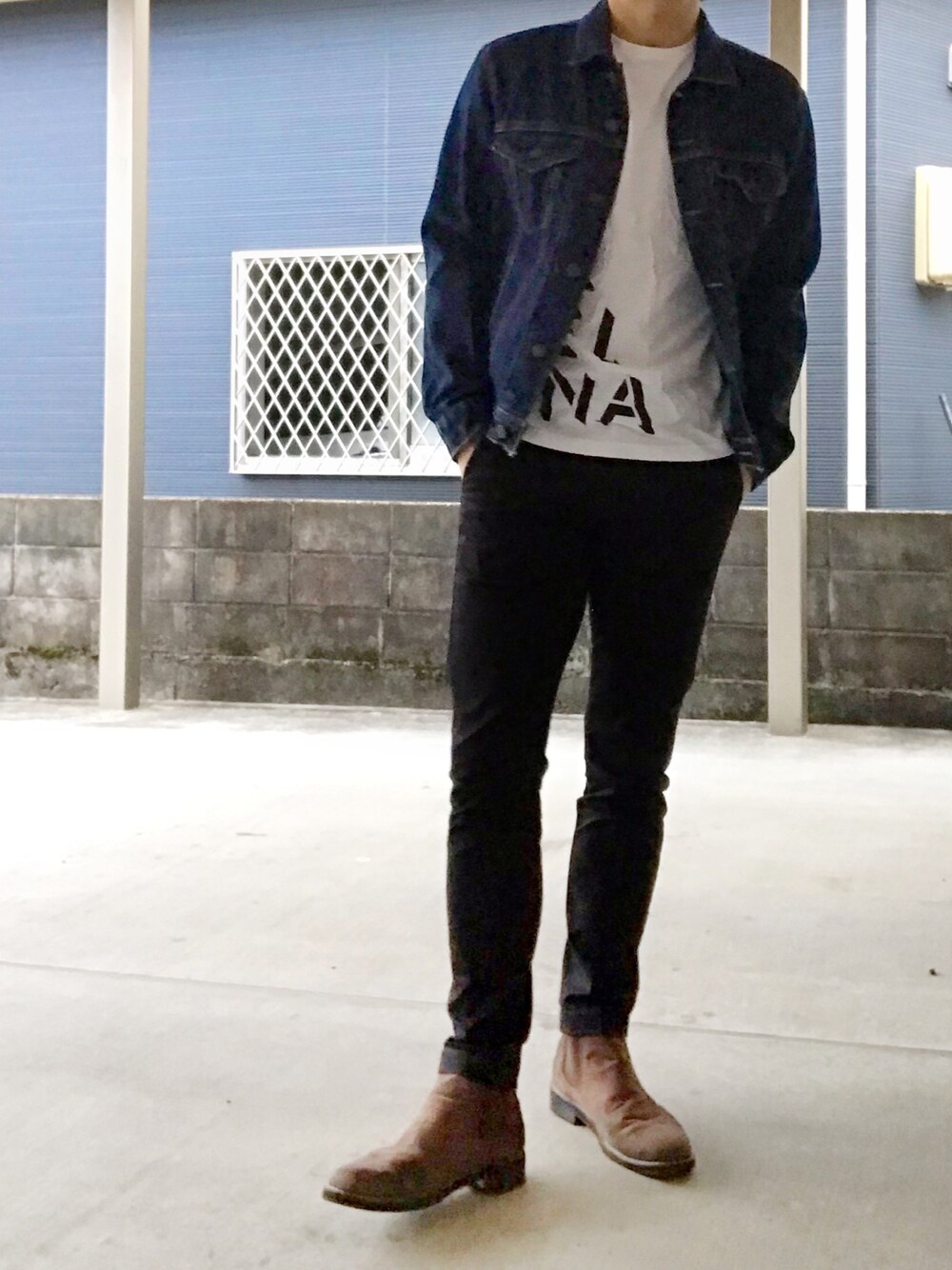 「Levi'sのアイテム（デニムジャケット、ブルー系）」を使った、YUSUKE_PITTさん（メンズ・173cm）の秋コーディネートの1枚目の写真