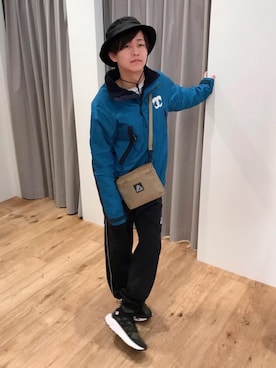 「HYSTERIC GLAMOUR（ヒステリックグラマー）のTHE CRAMPS/CR LOGOスタンドブルゾン（ブルゾン、ブルー系）」を使った、しゅう。さん（メンズ・165cm）の秋コーディネート