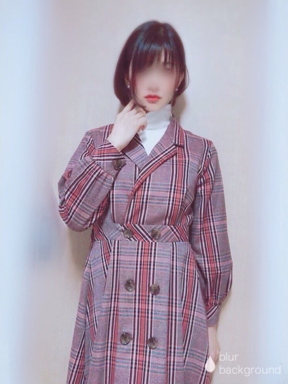 「トレンチワンピース、チェックワンピース、タートルネックニット、白タートルネック、大人ガーリー、GRL、プチプラ、おしゃれさんと繋がりたい」｜「GRLのワイドリブハイネックニットトップス（ニット/セーター、ホワイト系）」を使った、Yukko.☃︎さん（レディース・160cm）の冬コーディネートの1枚目の写真
