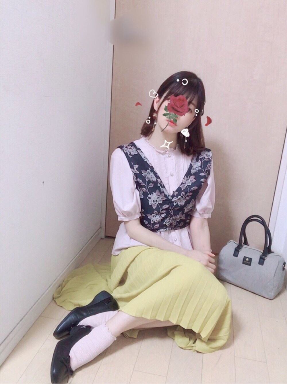 「しまむら、プチプラのあや×しまむら、ビスチェ、レイヤードスタイル、プリーツスカート、カラースカート、大人ガーリー、大人カジュアル」｜「しまむらのアイテム（アンサンブル、その他）」を使った、Yukko.☃︎さん（レディース・160cm）の秋コーディネートの1枚目の写真
