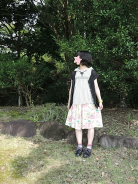 「柄×柄」｜「アイテム（腕時計）」を使った、しぃｏさん（レディース・159cm）の夏コーディネート