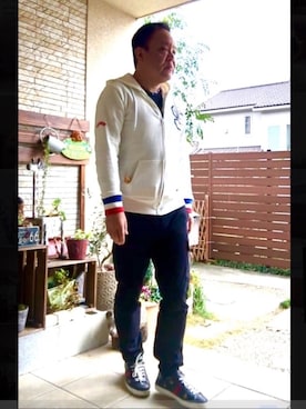 「Rodeo Crowns（ロデオクラウンズ）のアイテム（パーカー）」を使った、かつさん（メンズ・174cm）の春コーディネート