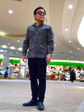 「SISLEY（シスレー）のアイテム（パンツ）」を使った、かつさん（メンズ・174cm）の春コーディネート