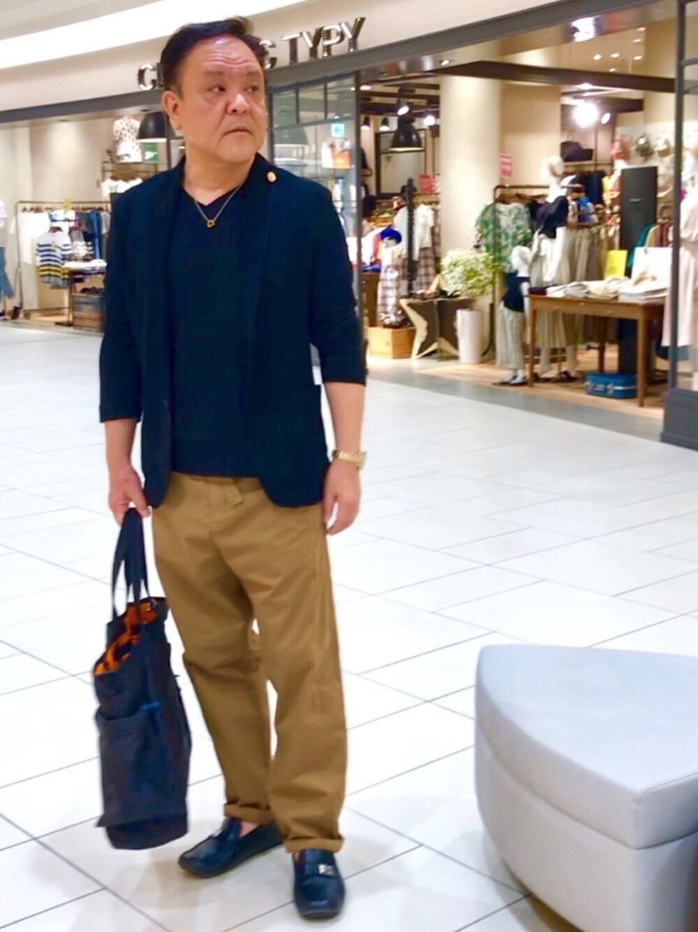 「カジュアル、LOUIS  VUITTON、ZARA、BLACK LABEL、PORTER」｜「BURBERRY BLACK LABELのアイテム（Tシャツ/カットソー、ブルー系）」を使った、かつさん（メンズ・174cm）の夏コーディネートの1枚目の写真