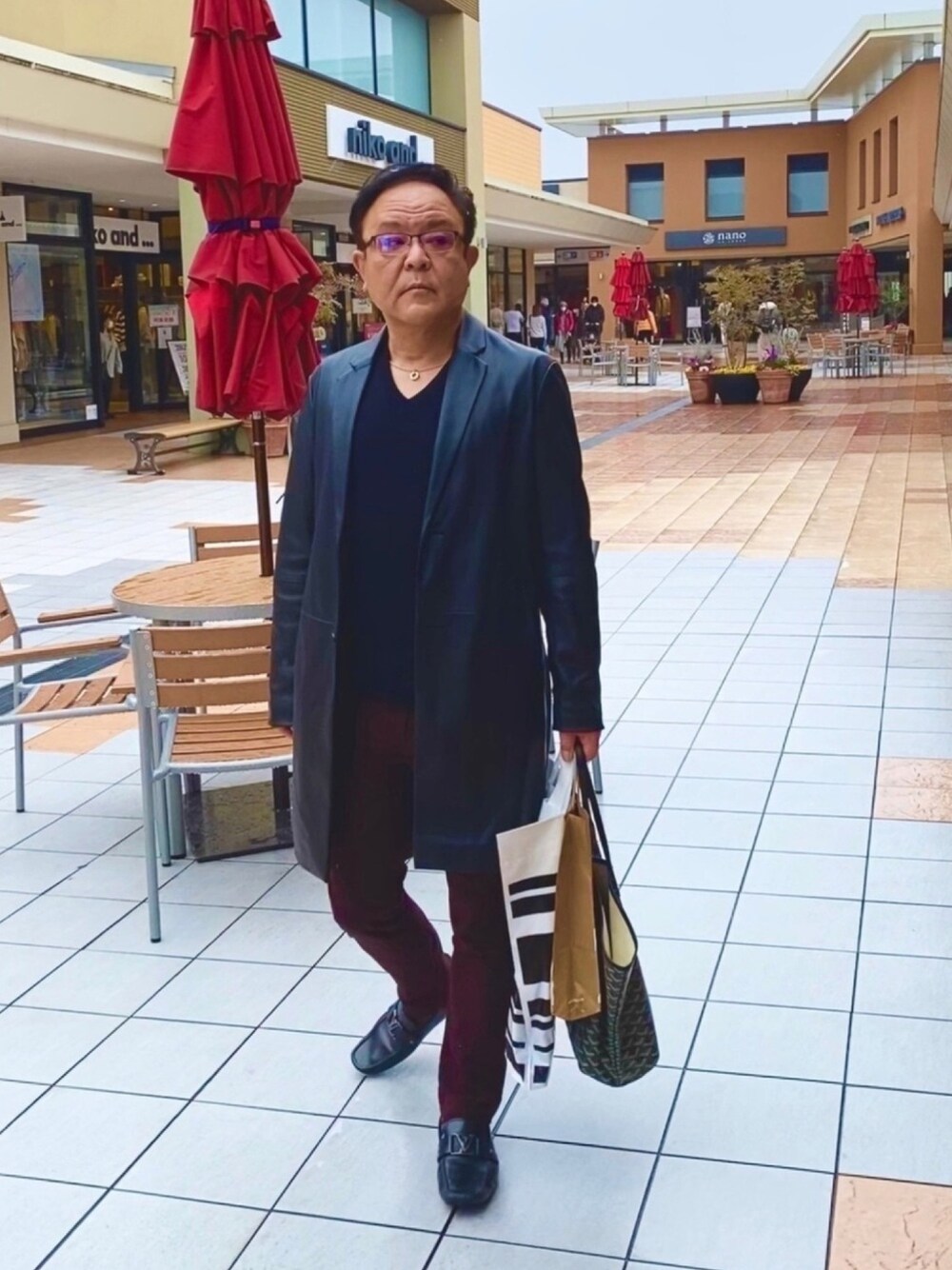 「カジュアルコーデ、キレイめ、大人カジュアル、ZARA、LouisVuitton、SISLEY(SISLEY)、TAKEO KIKUCHI、goyard」｜「LOUIS VUITTONのアンプラント（ネックレス、ゴールド系）」を使った、かつさん（メンズ・174cm）の冬コーディネートの1枚目の写真