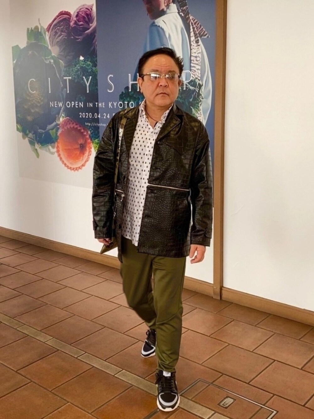 「カジュアルコーデ、休日スタイル、FENDI、vaporize、ZARA、Diesel」｜「VAPORIZEのVAPORIZE / 2Way Crocodile Coverall（カバーオール、ブラック系）」を使った、かつさん（メンズ・174cm）の春コーディネートの1枚目の写真