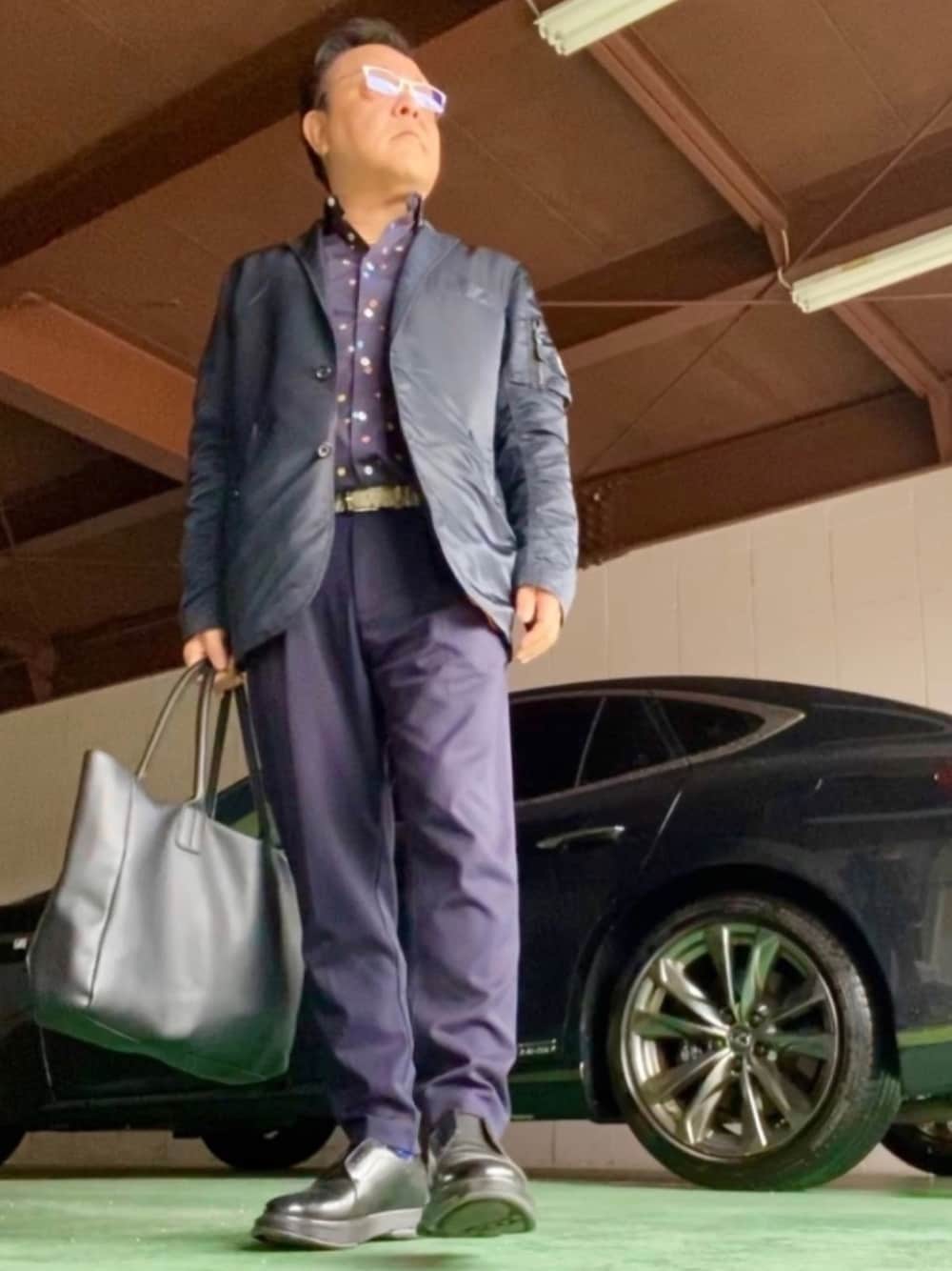「カジュアルコーデ、mr.bathing ape、コロナに負けない、ZARA、Jimmy Choo、ジャケットスタイル、今日のコーデ、ワイドパンツ」｜「ZARAのアイテム（シャツ/ブラウス、ブルー系）」を使った、かつさん（メンズ・174cm）の春コーディネートの1枚目の写真