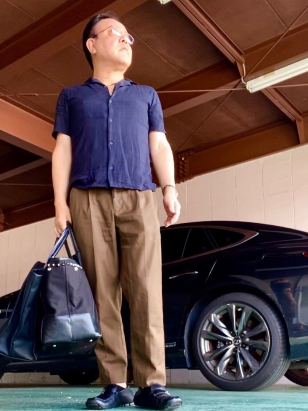 「ビジネスカジュアル、iTTi、Lui's、LOVELESS、armaniexchange、HARE、LouisVuitton」｜「ITTIの【ITTI/イッチ】HERRIE KAMIBUKURO PANAMA（トートバッグ、ブラック系）」を使った、かつさん（メンズ・174cm）の夏コーディネートの1枚目の写真