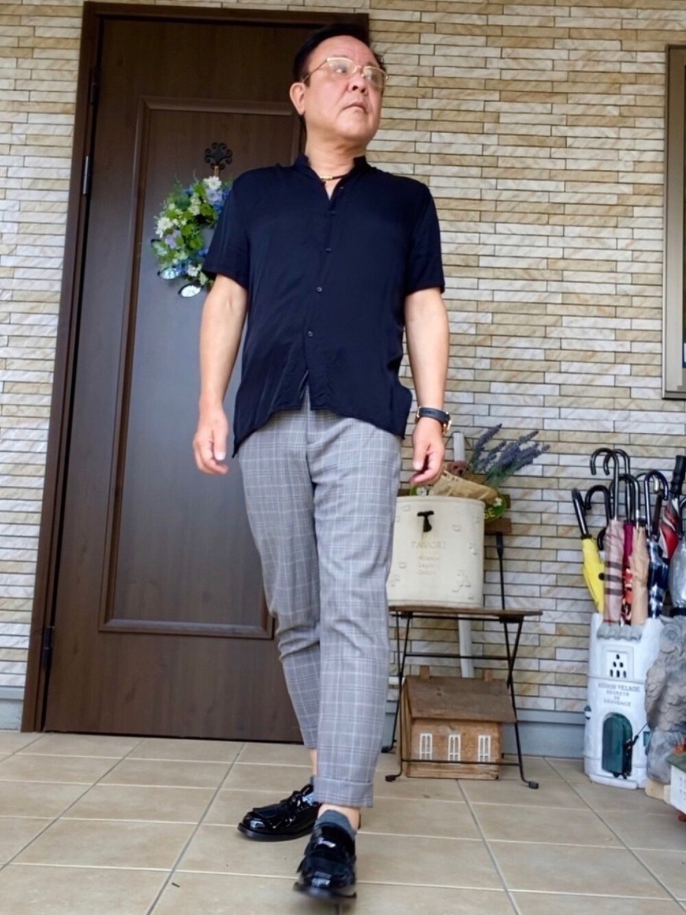 「ビジネスカジュアル、ZARA、burberry、キルトローファー」｜「BURBERRYのアイテム（ローファー、ブラック系）」を使った、かつさん（メンズ・174cm）の夏コーディネートの1枚目の写真