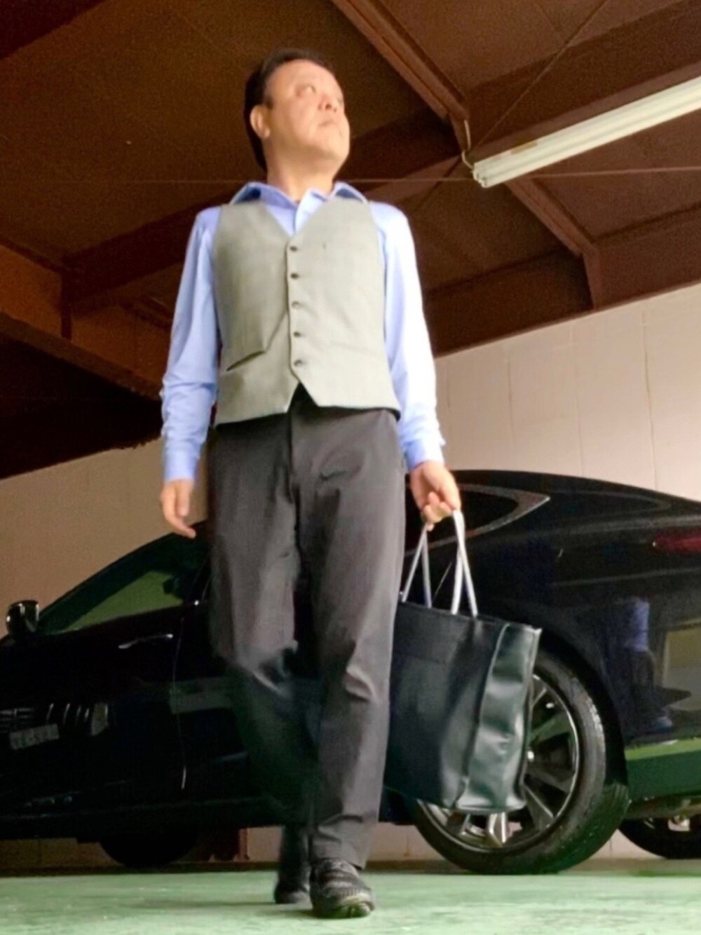 「GUCCI、H&M、Lui's、UNIQLO、ZARA」｜「ZARAのアイテム（シャツ/ブラウス、ブルー系）」を使った、かつさん（メンズ・174cm）の秋コーディネートの1枚目の写真