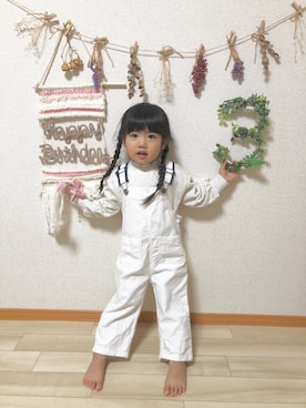 「petit main（プティマイン）のアイテム（オールインワン・サロペット）」を使った、らこちゃんさん（レディース・90cm）の春コーディネート