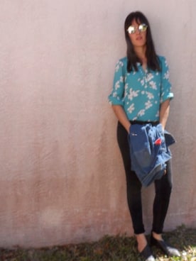 「LOFT（-）のアイテム（トップス）」を使った、Haleyさん（レディース・165cm）の春コーディネート