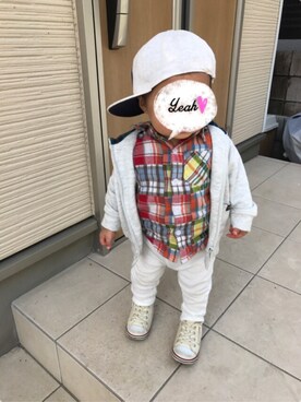 「H&M（エイチ・アンド・エム）のアイテム（帽子、ホワイト系）」を使った、puchiさん（キッズ・70cm）の春コーディネート