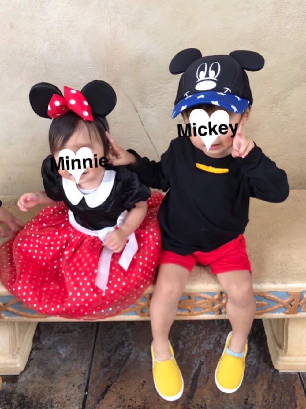 「兄妹、ディズニーコーデ、ミッキー、ミニー」｜「Disneyのアイテム（キャップ、ブラック系）」を使った、puchiさん（キッズ・70cm）の冬コーディネートの1枚目の写真