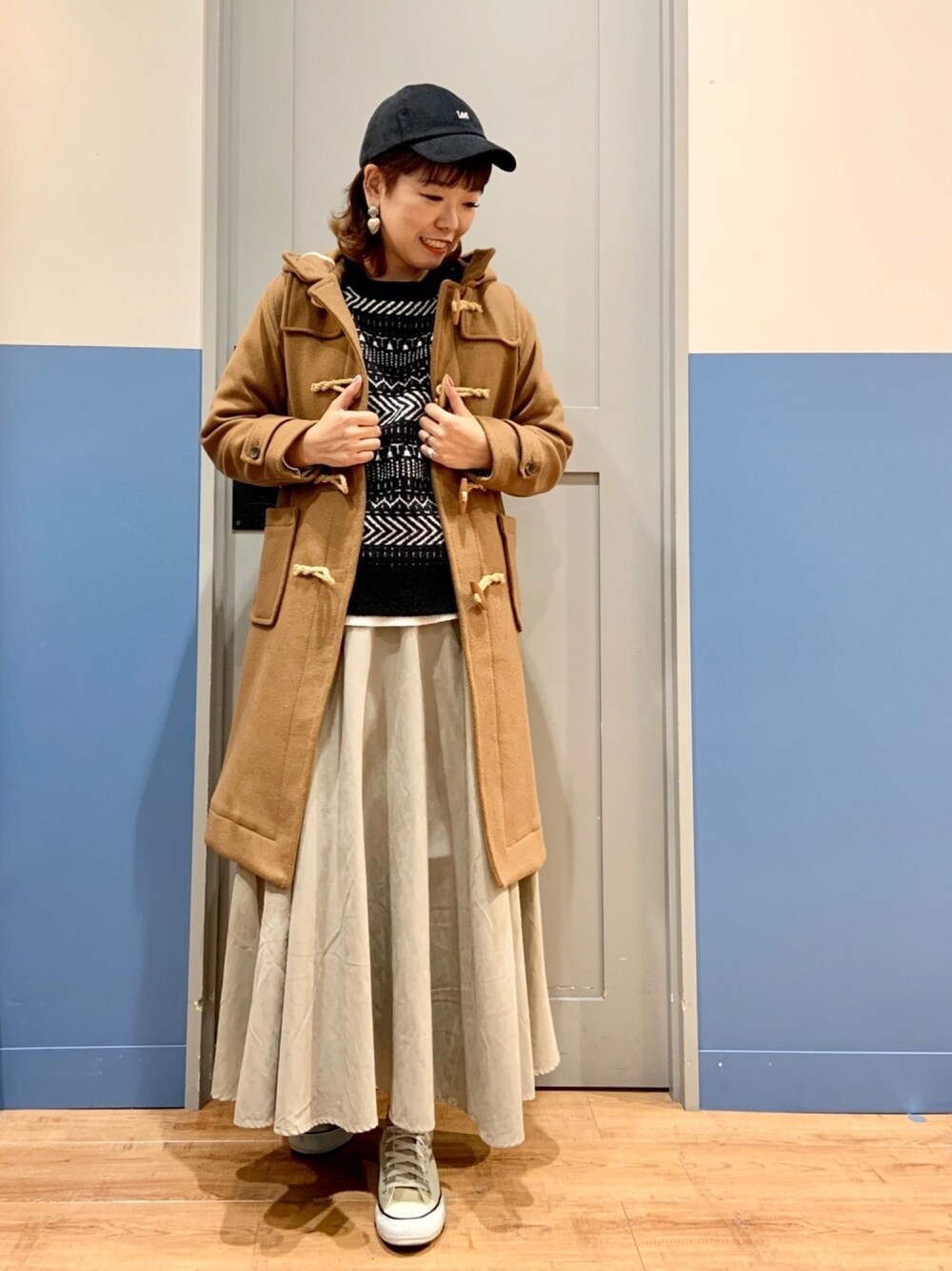 「オトナカジュアル、ブラック、高身長女子、冬コーデ、ニット、いいね、save、フォローお願いします🤑、ライトオン、Right-on、アメカジ、AMEKAJI」｜「CONVERSEのCONVERSE コンバース CVS AS COLORS HI キャンバスオールスターカラーズハイ 32664389 BEIGE（スニーカー、ベージュ系）」を使った、☺︎さいとを☺︎さん（レディース・174cm）の秋コーディネートの1枚目の写真
