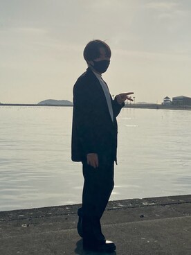 「BASQUE magenta（バスクマゼンタ）のアイテム（スラックス）」を使った、しゅしゅしゅさん（メンズ・165cm）の春コーディネート