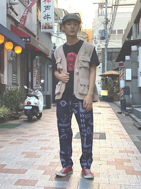 「乱痴気（ランチキ）のアイテム（トップス）」を使った、山根 広大さん（メンズ・175cm）の夏コーディネート