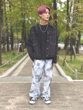 「SPINNS（スピンズ）のアイテム（デニムジャケット）」を使った、山根 広大さん（メンズ・175cm）の秋コーディネート