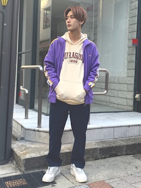 「NERDY（ノルディ）のアイテム（ジャケット/アウター）」を使った、山根 広大さん（メンズ・176cm）の秋コーディネート