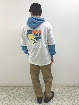 「SPINNS（スピンズ）のアイテム（ニットキャップ/ビーニー）」を使った、山根 広大さん（メンズ・176cm）の春コーディネート