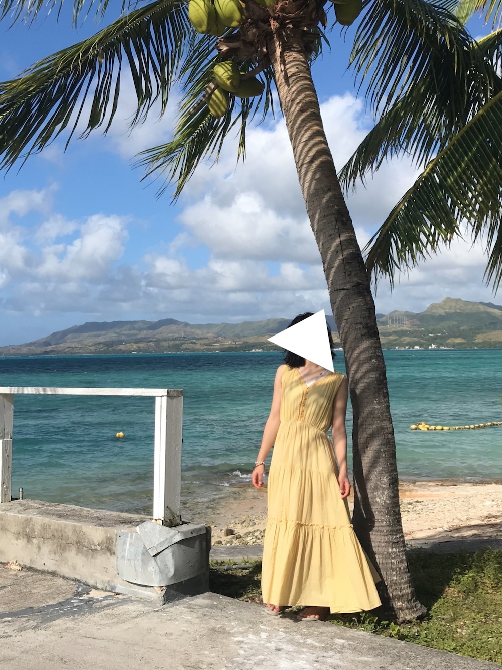 「夏コーデ」｜「axes femmeのくるみ釦ティアードワンピース（ワンピース、イエロー系）」を使った、bel☻さん（レディース・160cm）の夏コーディネートの1枚目の写真