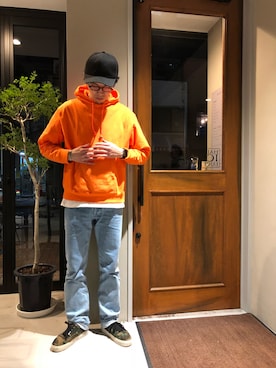 「Saturdays NYC（サタデーズ ニューヨークシティ ）のアイテム（スニーカー）」を使った、hirofumi inoue さん（メンズ・184cm）の春コーディネート