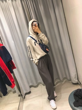 「KENZO」｜「アイテム（パーカー）」を使った、emviaさん（レディース・156cm）の秋コーディネート
