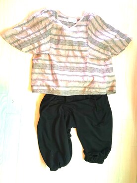 「ｎ’Or（ノアール）のアイテム（パンツ）」を使った、赤い苺さん（レディース・160cm）の夏コーディネート