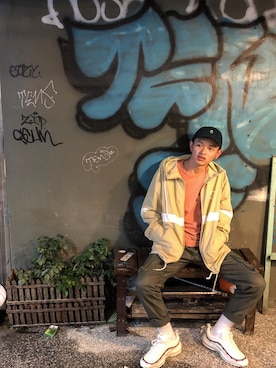 「RIPNDIP（リップンディップ）のアイテム（帽子）」を使った、雍晨さん（メンズ・168cm）の春コーディネート