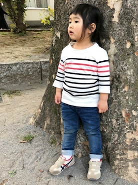 「Right-on（ライトオン）のアイテム（トップス）」を使った、Right-on KID'Sさん（キッズ・90cm）の春コーディネート