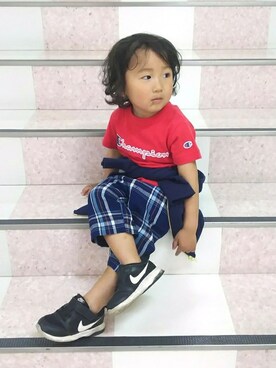 「Champion（チャンピオン）のアイテム」を使った、Right-on KID'Sさん（キッズ・100cm）の春コーディネート