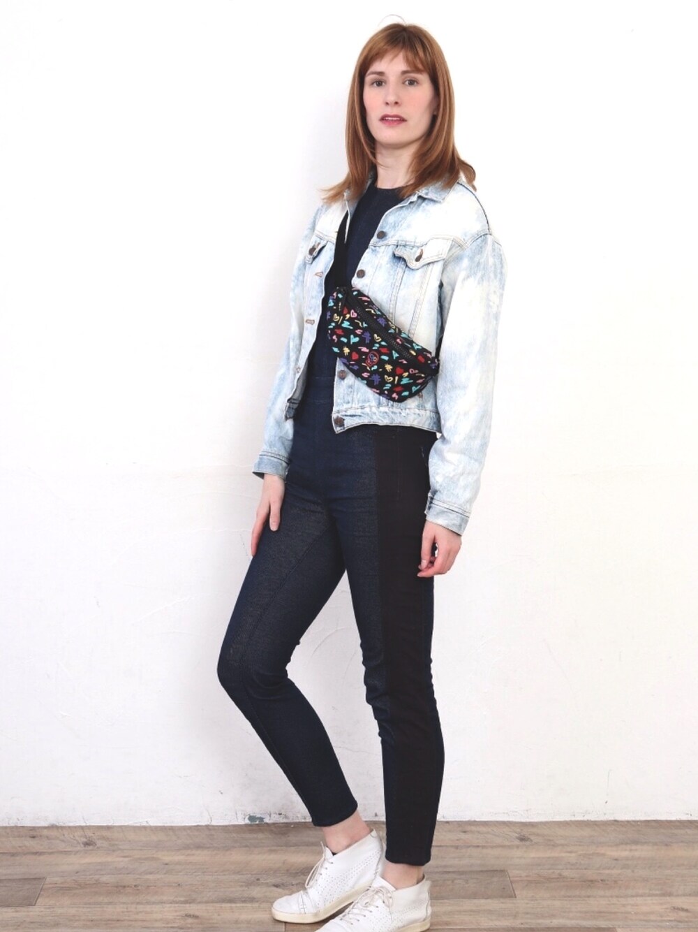 「summer、spring、夏、夏コーデ、春、春コーデ、春夏コーデ、オーバーオール、ootd、デニム」｜「Levi'sの【ヴィンテージ古着】Levi's/リーバイス "70507-0208" デニムジャケット（デニムジャケット、ブルー系）」を使った、Chloé 🇫🇷さん（レディース・180cm）の秋コーディネートの1枚目の写真