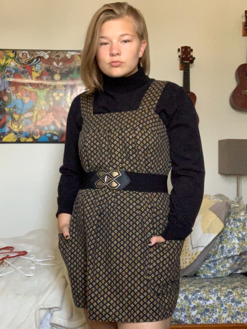 「dress、belt、vintage、turtleneck、pattern、printdress、Poshmark、shaved head、sweater、layering」｜「Talbotsの10/10（ニット/セーター、ブラック系）」を使った、gibsofyesterさん（レディース・160cm）の冬コーディネートの1枚目の写真