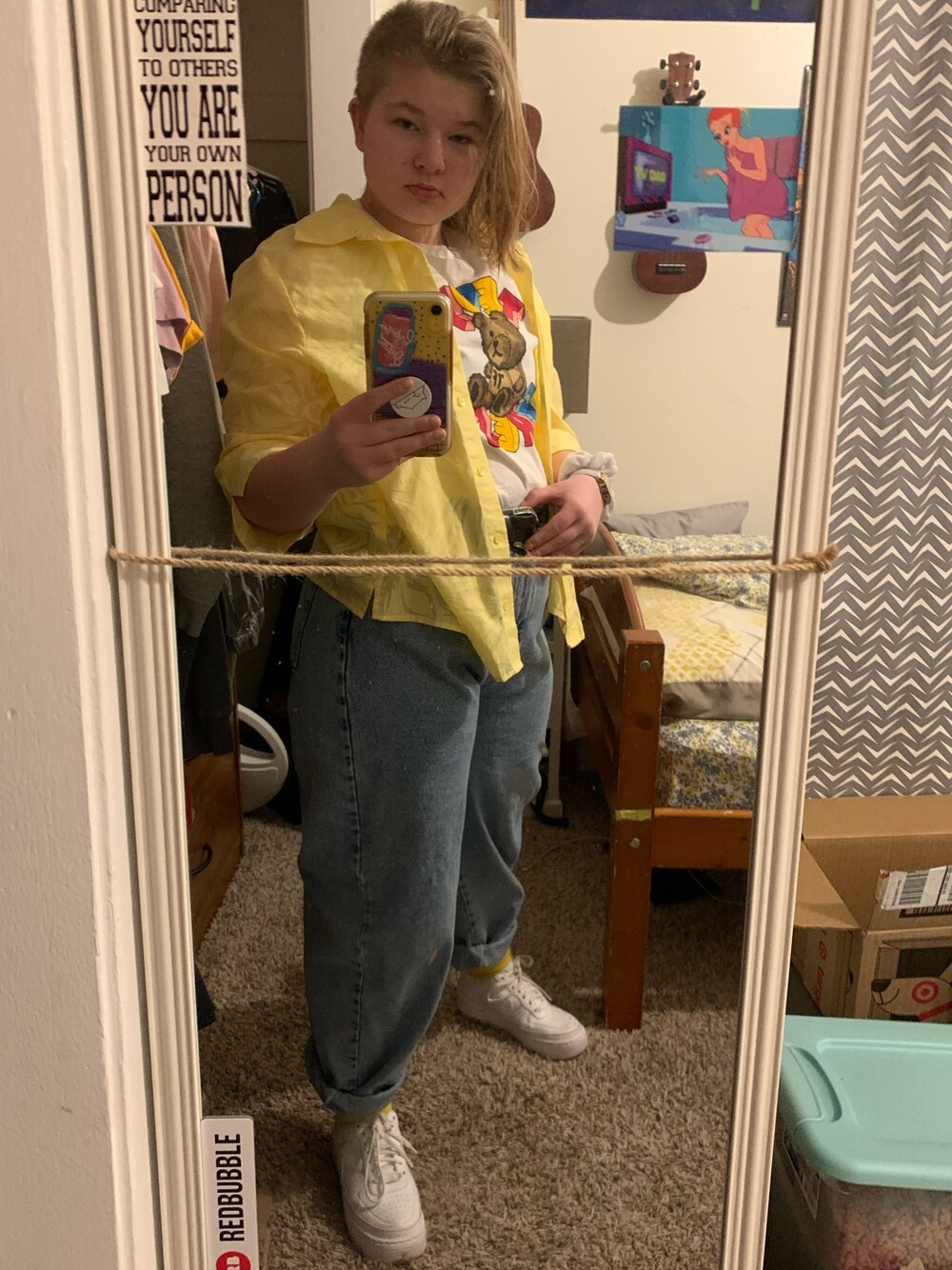 「teddy fresh、yellow、teddybear、NIKE、nikeairforce、airforce1、minga london、vintage、school、momjeans」｜「NIKEのナイキ エアフォース 1 ジェスター XX ウィメンズシューズ / NIKE AF1 JESTER XX / 厚底スニーカー（スニーカー、ホワイト系）」を使った、gibsofyesterさん（レディース・160cm）の冬コーディネートの1枚目の写真