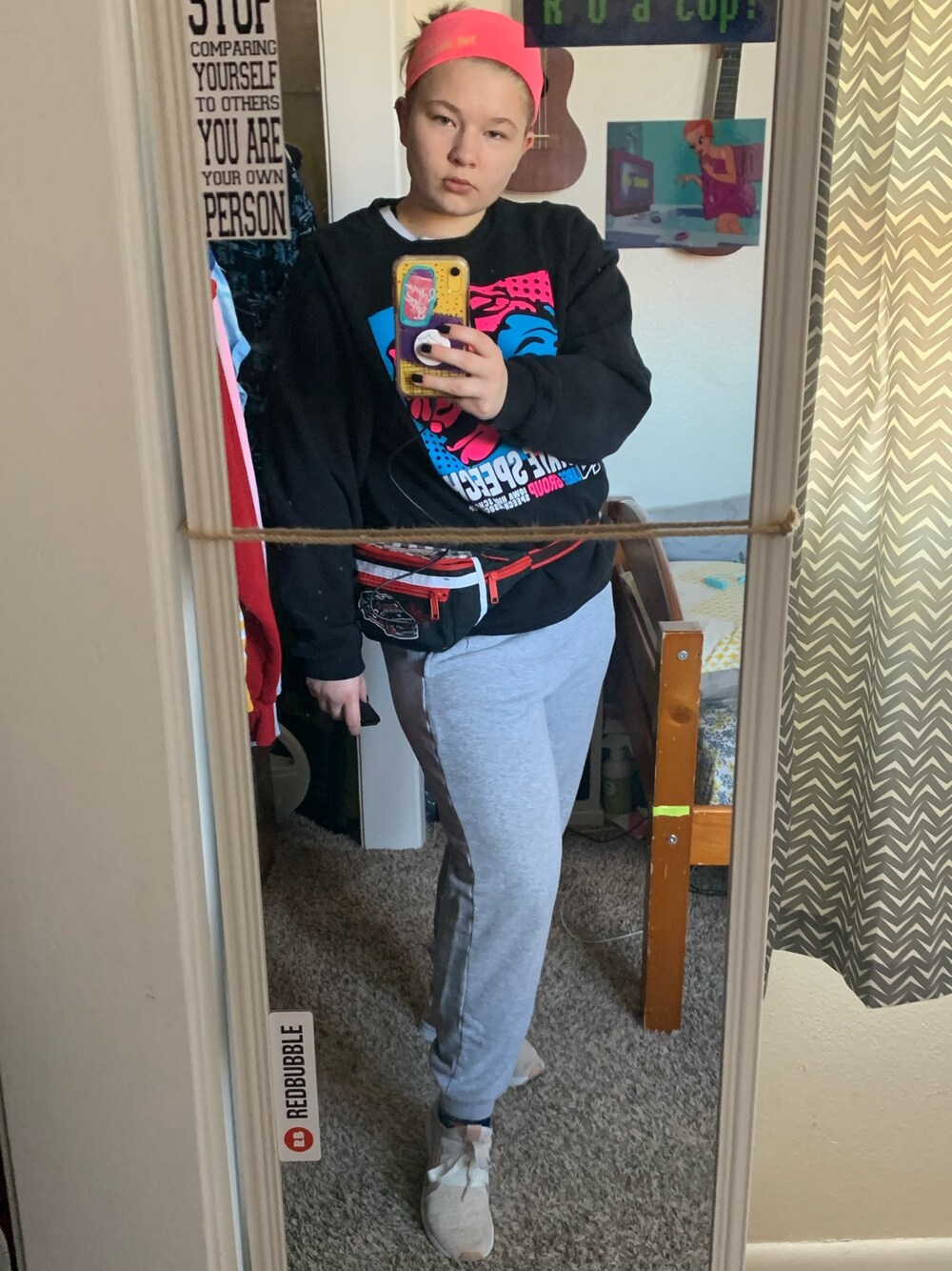 「workout、running、adidas、Calvin Klein、Calvin Klein Jeans、fannypack、headband、sweats、sweatshirt、sweatpants」｜「adidasのアイテム（スニーカー、ピンク系）」を使った、gibsofyesterさん（レディース・160cm）の春コーディネートの1枚目の写真