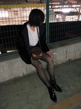 「LouisVuitton」｜「アイテム（その他アウター）」を使った、カナさん（レディース・160cm）の春コーディネート