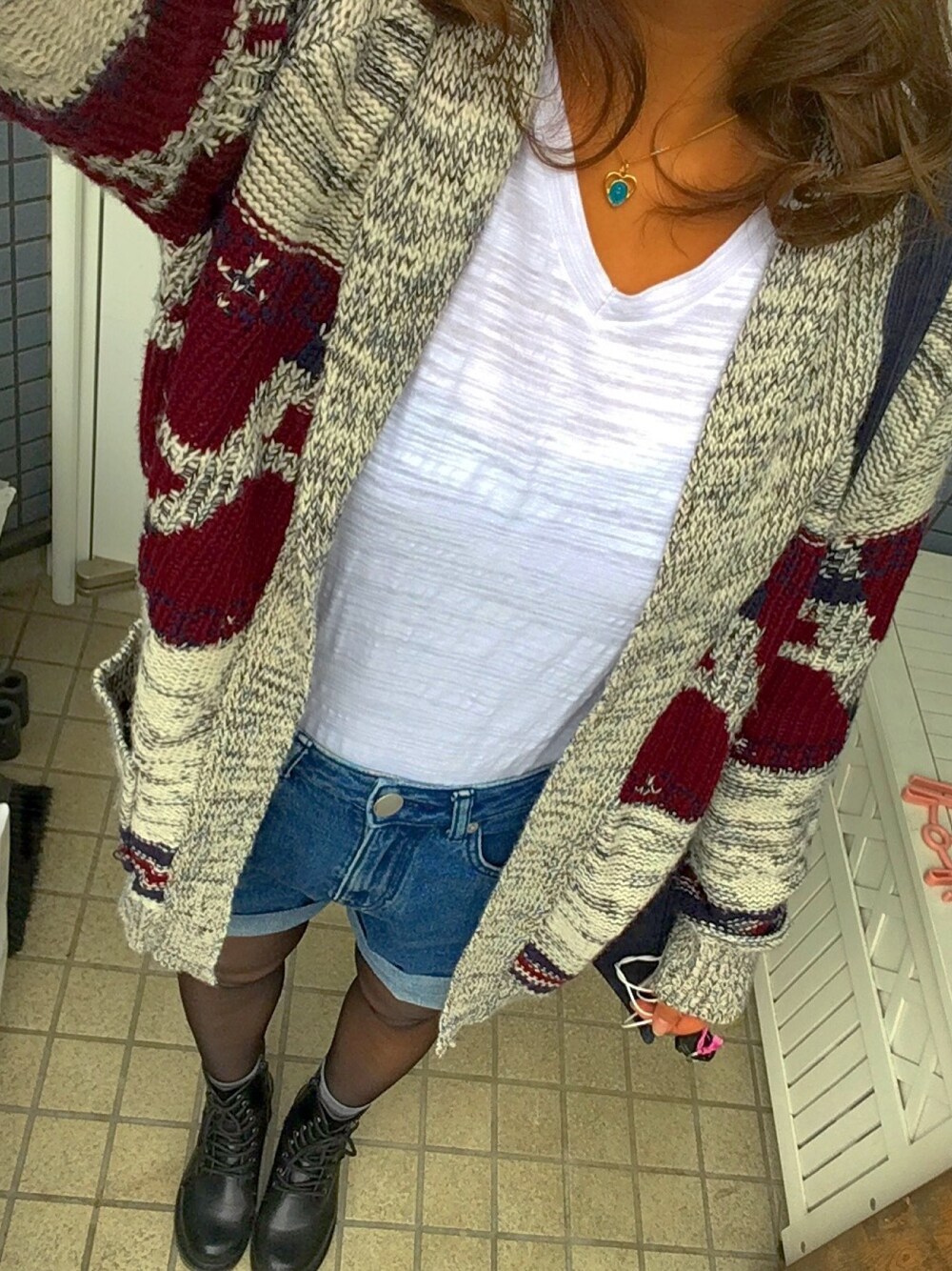「ENVYMのアイテム（デニムパンツ、ブルー系）」を使った、mmm_yさん（レディース・167cm）の春コーディネートの1枚目の写真
