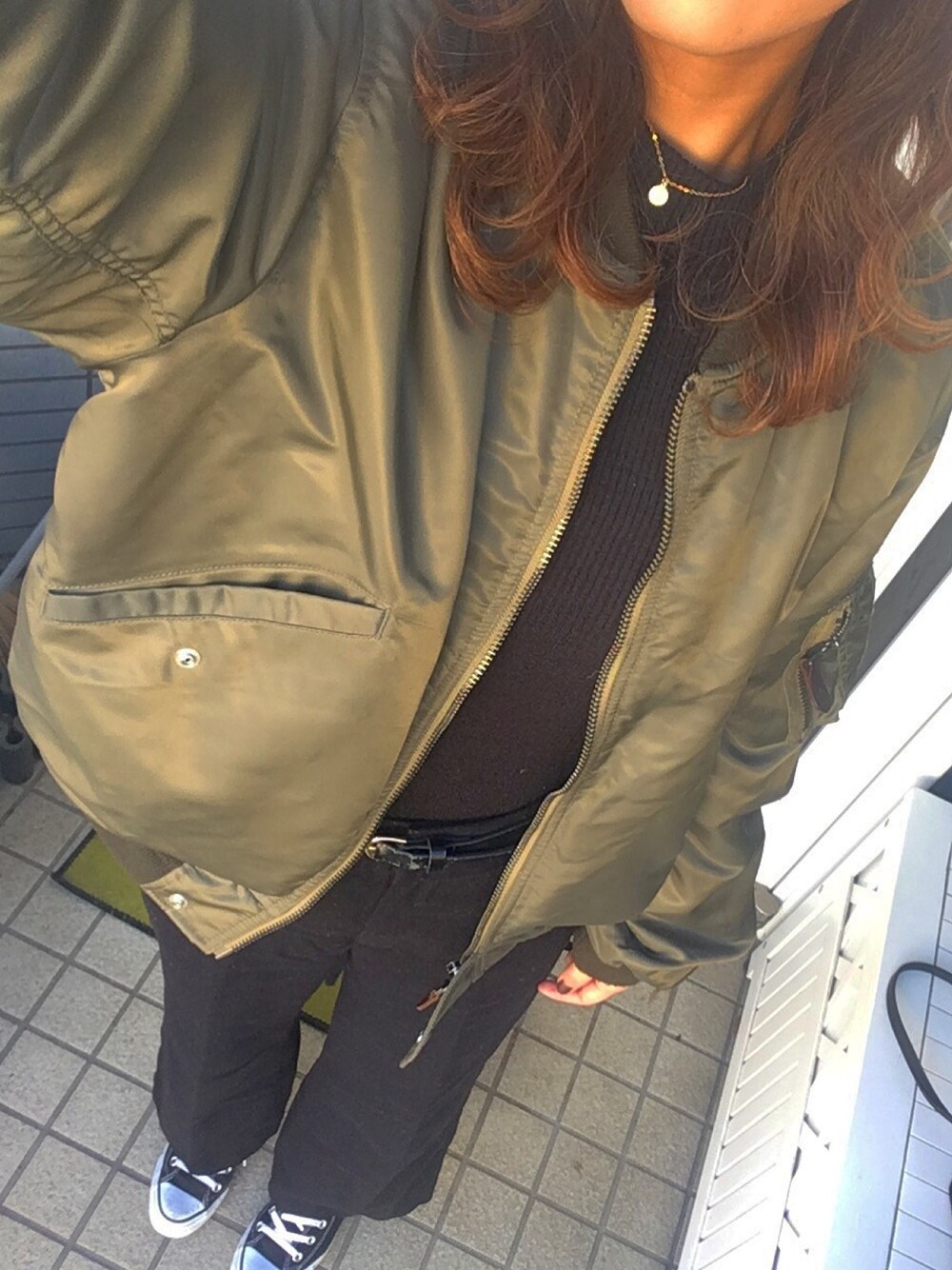 「MOUSSYのアイテム（MA-1、グリーン系）」を使った、mmm_yさん（レディース・167cm）の冬コーディネートの1枚目の写真