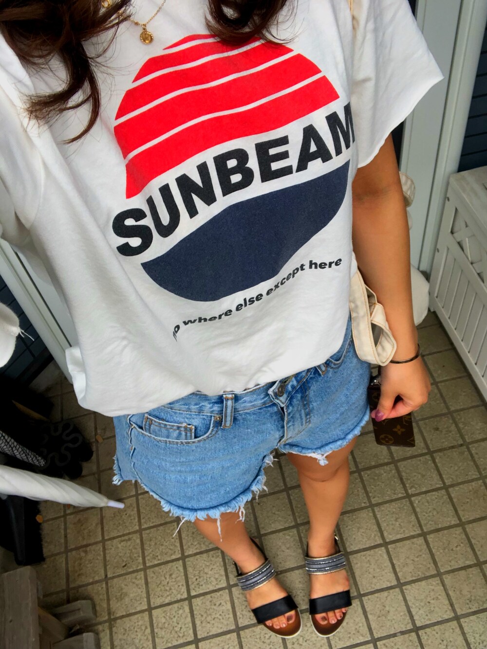 「SpRayのアイテム（Tシャツ/カットソー、ホワイト系）」を使った、mmm_yさん（レディース・167cm）の夏コーディネートの1枚目の写真