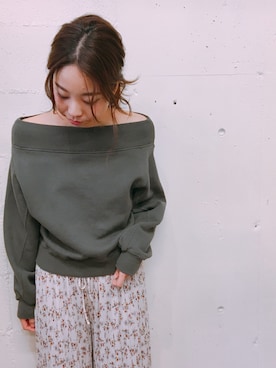 FRAY I.D（フレイアイディー）の「オフショルスウェットプル