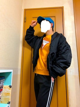 「アイテム（スウェット、ゴールド系）」を使った、koｰtaさん（メンズ・167cm）の冬コーディネート