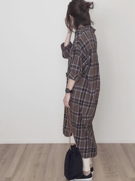 「チェックワンピース」｜「アイテム（アナログ腕時計）」を使った、ます。さん（レディース・164cm）の秋コーディネート