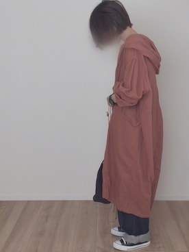 「UNIQLO（ユニクロ）のハイライズワイドストレートジーンズ（デニムパンツ）」を使った、ます。さん（レディース・164cm）の秋コーディネート