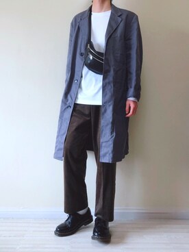 「部屋撮り」｜「アイテム（トレンチコート）」を使った、おちゃさん（メンズ・172cm）の春コーディネート