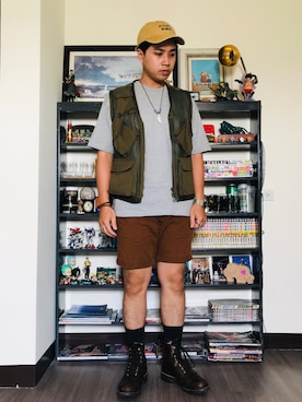 「COP（シーオーピー）のアイテム（トップス）」を使った、Ú-Sêng Tânさん（メンズ・166cm）の夏コーディネート