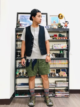 「OUTSTANDING（アウトスタンディング）のアイテム」を使った、Ú-Sêng Tânさん（メンズ・166cm）の夏コーディネート