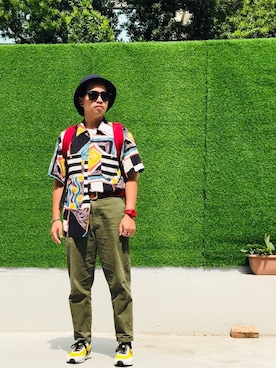 「COP（シーオーピー）のアイテム（パンツ）」を使った、Ú-Sêng Tânさん（メンズ・166cm）の秋コーディネート