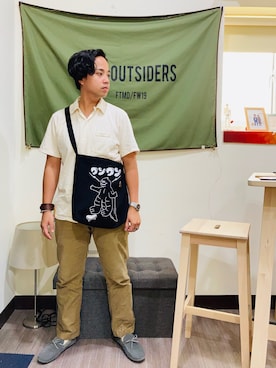 「amber（アンバー）のアイテム」を使った、Ú-Sêng Tânさん（メンズ・167cm）の夏コーディネート
