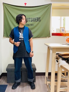 「SYNDRO（シンドロ）のアイテム（トップス）」を使った、Ú-Sêng Tânさん（メンズ・167cm）の冬コーディネート