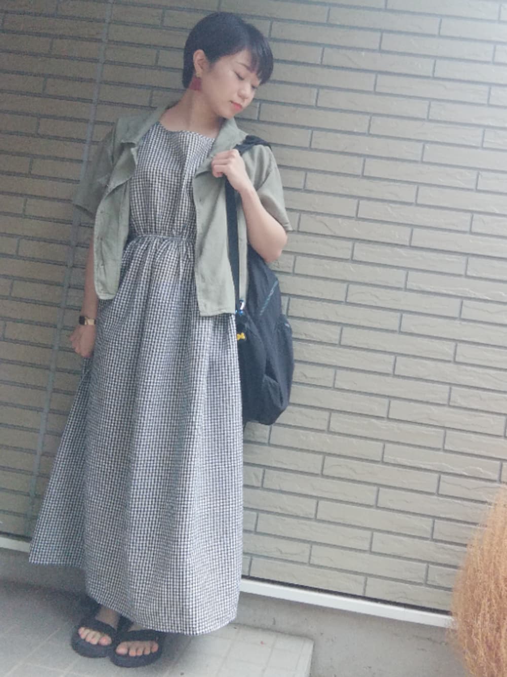 「大人カジュアル、秋色、チェックワンピース、カーキ、シャツスタイル、プチプラコーデ、ootd、チェック、低身長、リュック」｜「RETRO GIRLのアイテム（シャツ/ブラウス、グリーン系）」を使った、anrumi.さん（レディース・151cm）の秋コーディネートの1枚目の写真